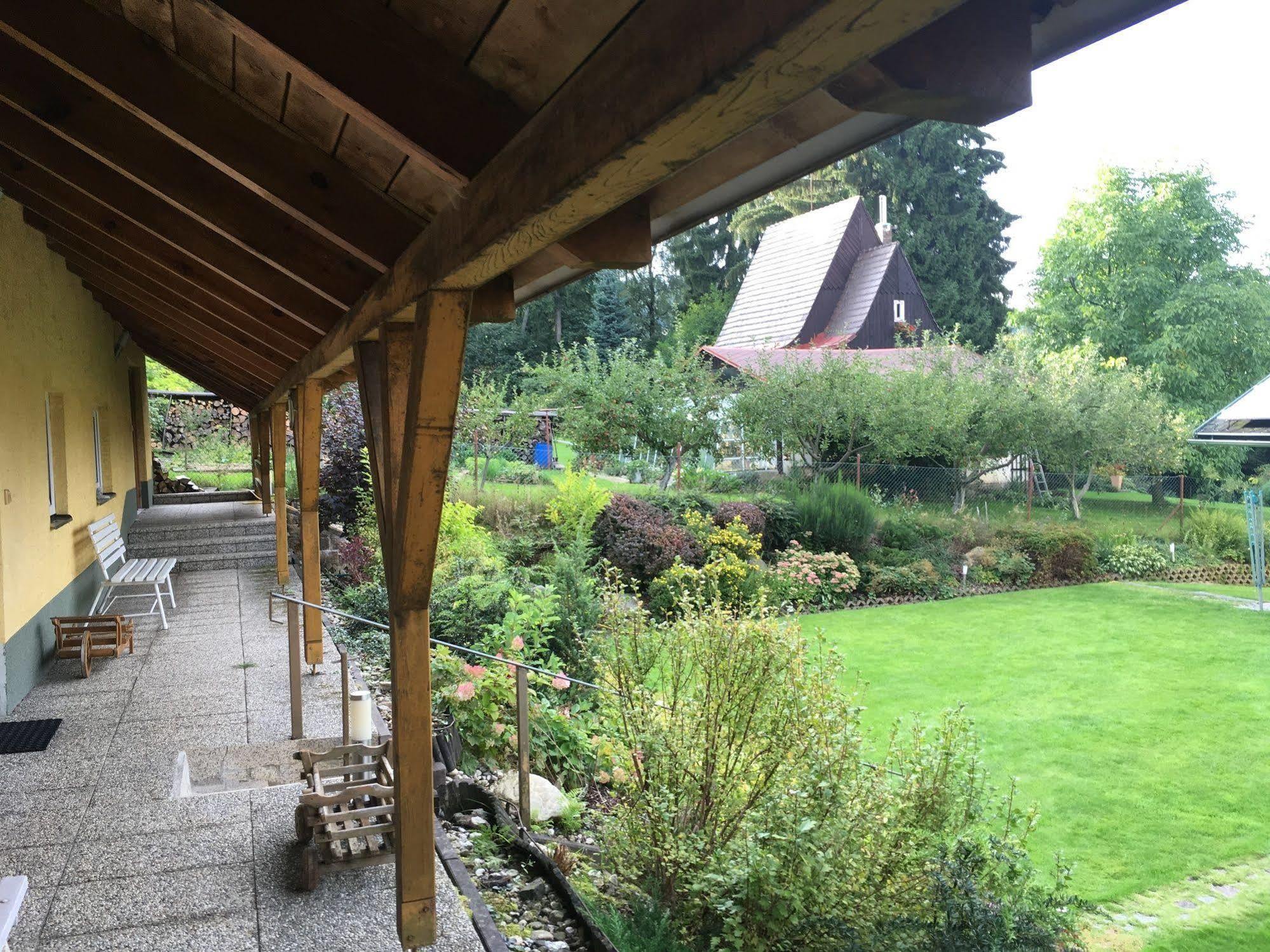 Apartmany Pod Jestedem Reichenberg Exterior foto